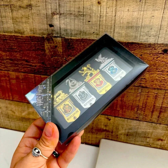 NIB Harry Potter Hogwarts House Bookmarks - Picture 3 of 5